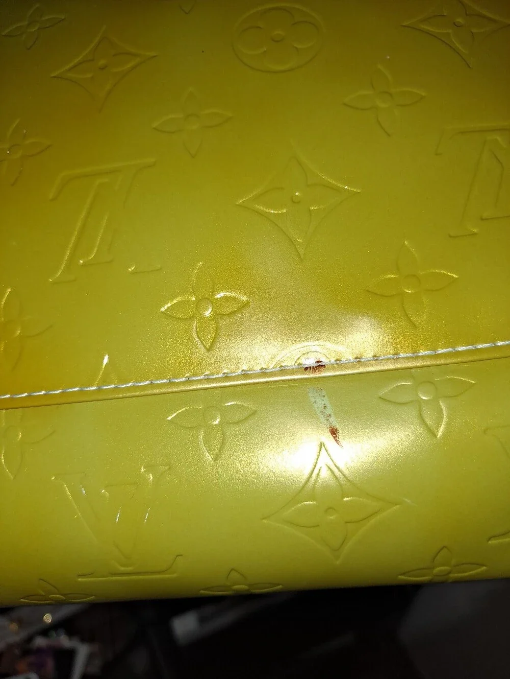 Louis Vuitton Thompson In Lime Green Vernis Monogram Shoulder Bag